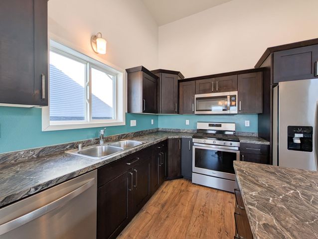 1221 46TH Avenue S, Moorhead, MN 56560