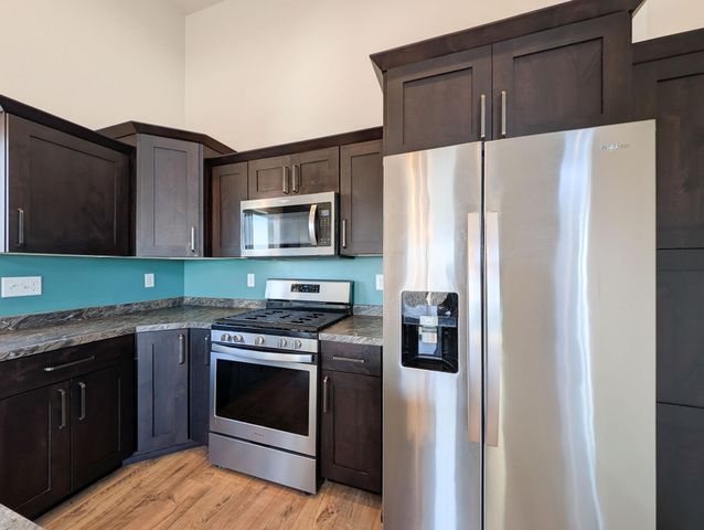 1221 46TH Avenue S, Moorhead, MN 56560
