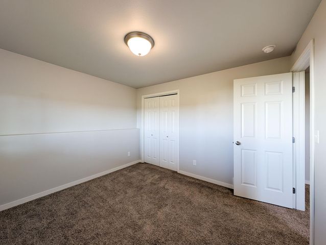 1221 46TH Avenue S, Moorhead, MN 56560