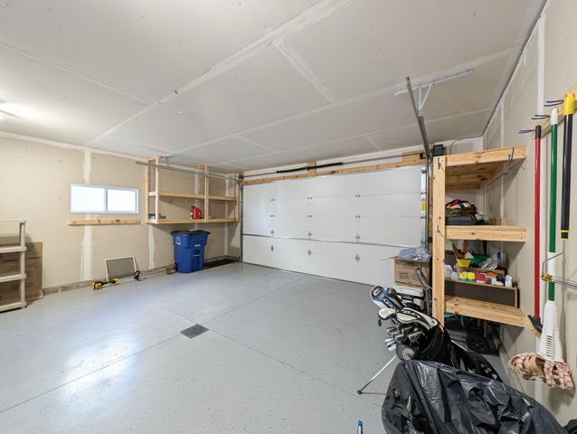 1221 46TH Avenue S, Moorhead, MN 56560