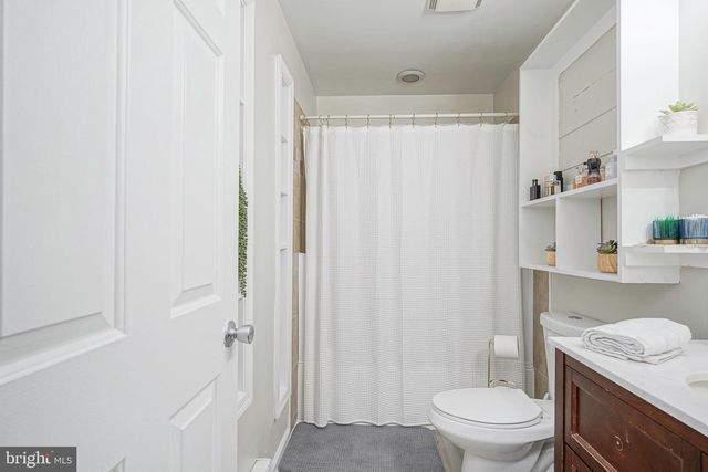 2049 LUCAS LN, Voorhees, NJ 08043