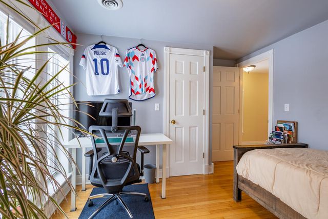 275 N 600 W, Valparaiso, IN 46385