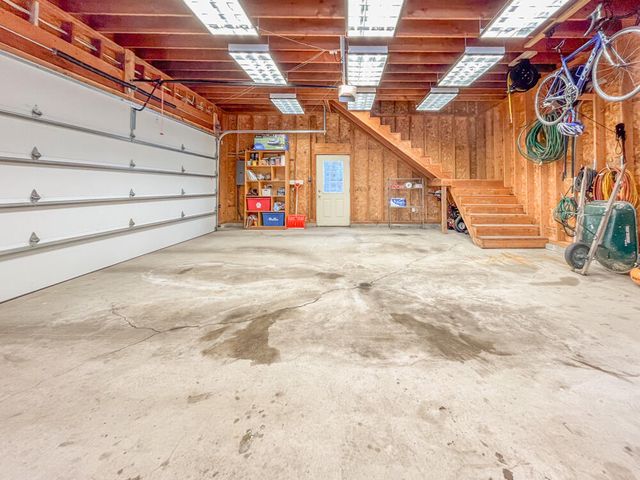 275 N 600 W, Valparaiso, IN 46385