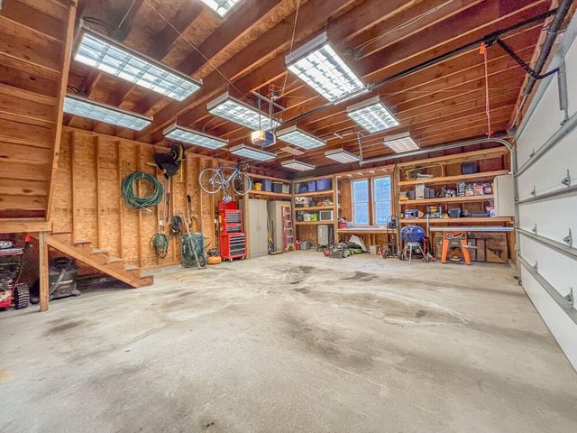 275 N 600 W, Valparaiso, IN 46385