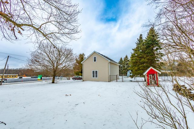 275 N 600 W, Valparaiso, IN 46385