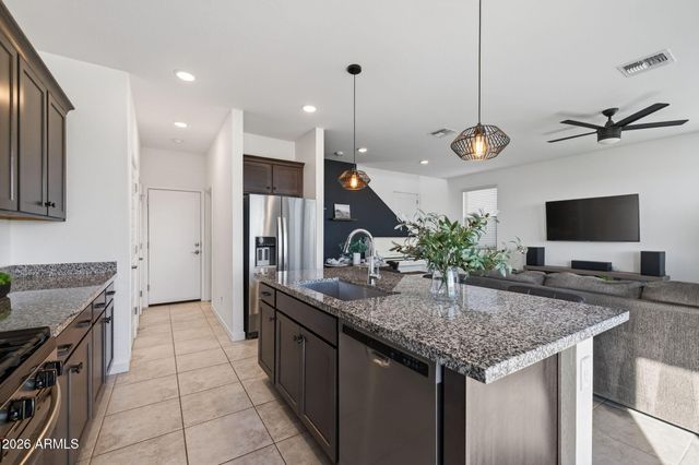 9423 E SOLINA Avenue, Mesa, AZ 85212