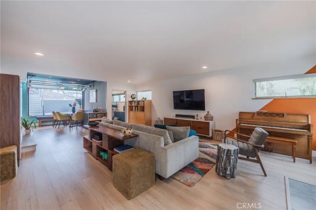 358 Santa Ana, Long Beach, CA 90803