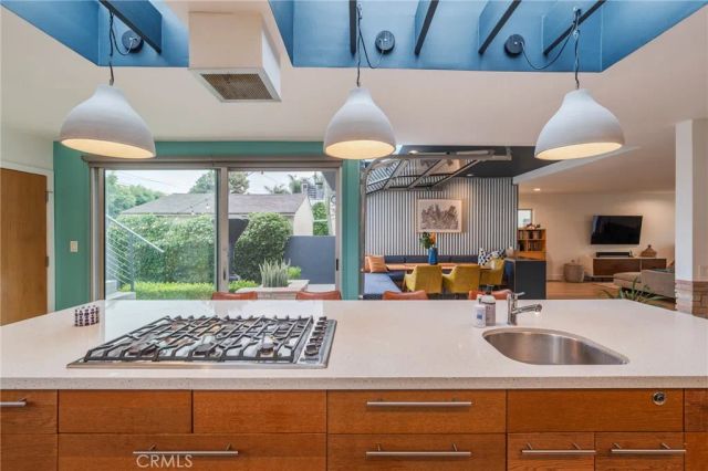 358 Santa Ana, Long Beach, CA 90803