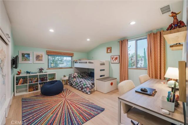 358 Santa Ana, Long Beach, CA 90803