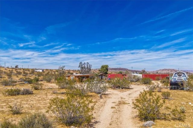 1022 Chuckawalla Road, Landers, CA 92285