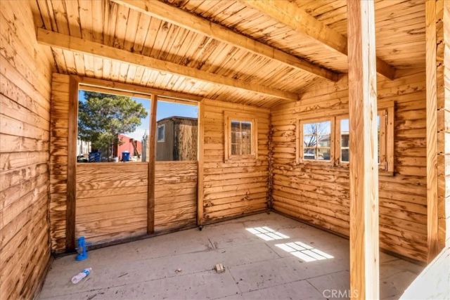 1022 Chuckawalla Road, Landers, CA 92285