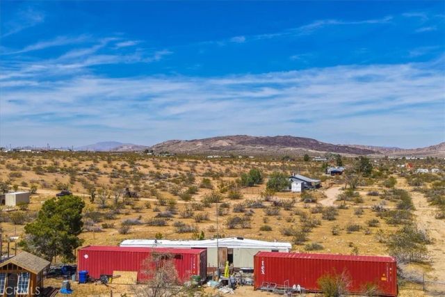 1022 Chuckawalla Road, Landers, CA 92285
