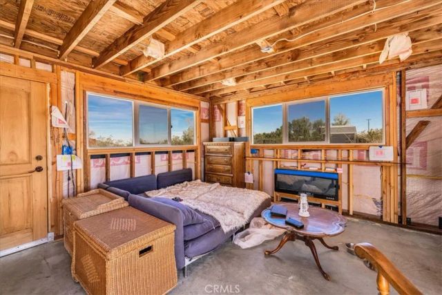 1022 Chuckawalla Road, Landers, CA 92285