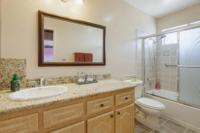 8661 Lake Murray 18, San Diego, CA 92119