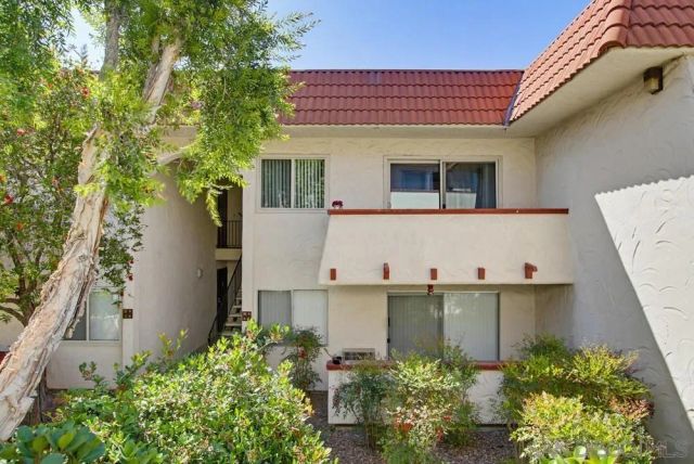 8661 Lake Murray 18, San Diego, CA 92119