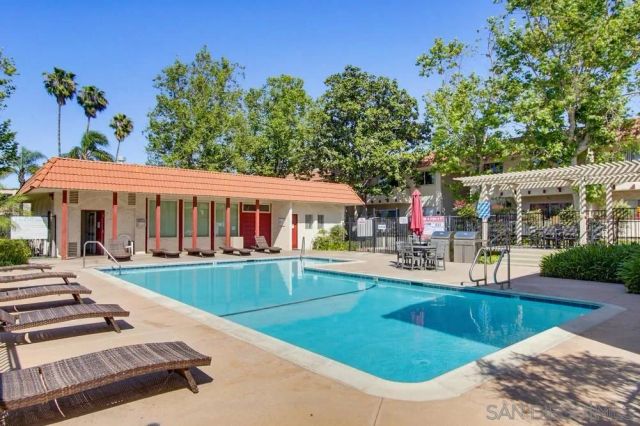 8661 Lake Murray 18, San Diego, CA 92119