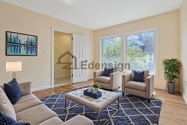 1 Glenwood St 4, Malden, MA 02148