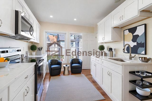 1 Glenwood St 4, Malden, MA 02148