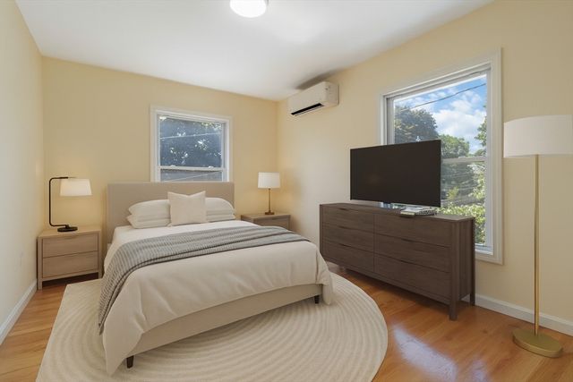 1 Glenwood St 4, Malden, MA 02148