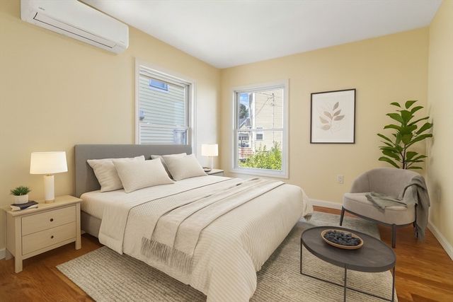 1 Glenwood St 4, Malden, MA 02148