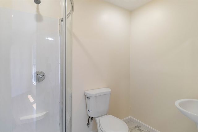 1 Glenwood St 4, Malden, MA 02148