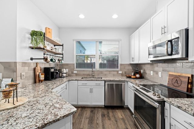 2444 FOGGY CREEK CIRCLE, Clearwater, FL 33764