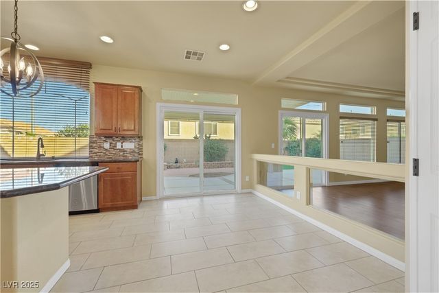 9728 Golden Thread Court, Las Vegas, NV 89141