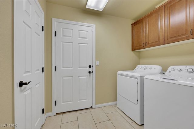 9728 Golden Thread Court, Las Vegas, NV 89141