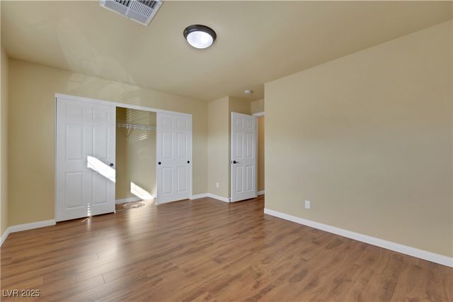 9728 Golden Thread Court, Las Vegas, NV 89141