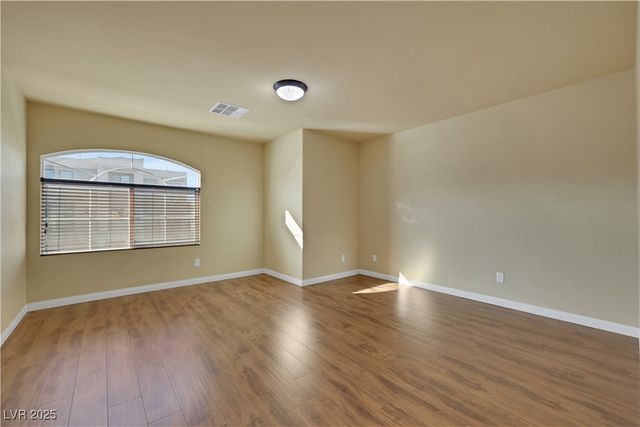 9728 Golden Thread Court, Las Vegas, NV 89141