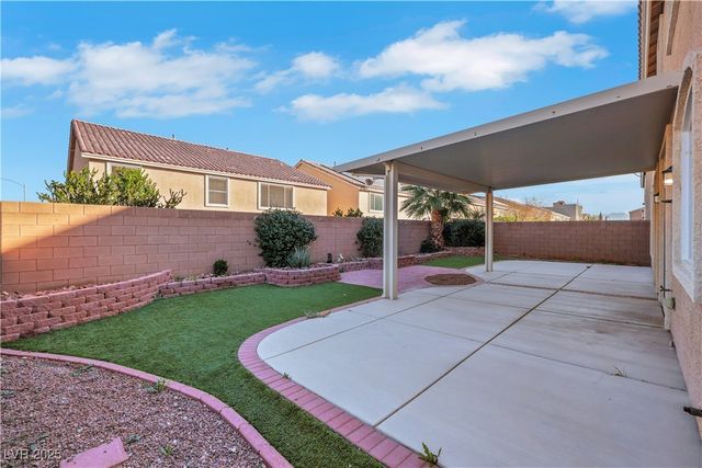 9728 Golden Thread Court, Las Vegas, NV 89141