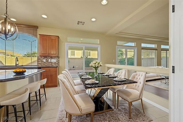 9728 Golden Thread Court, Las Vegas, NV 89141