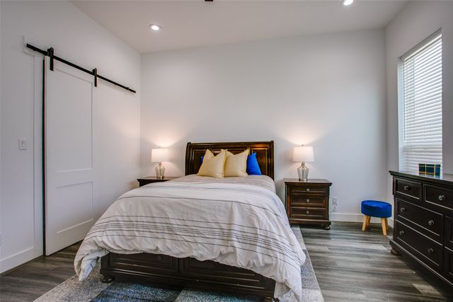2239 Lovedale Avenue 105, Dallas, TX 75235