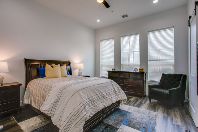 2239 Lovedale Avenue 105, Dallas, TX 75235