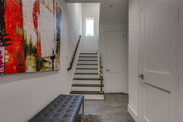 2239 Lovedale Avenue 105, Dallas, TX 75235