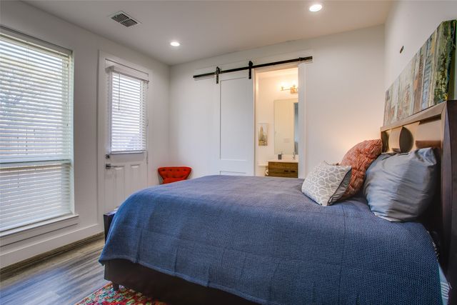 2239 Lovedale Avenue 105, Dallas, TX 75235