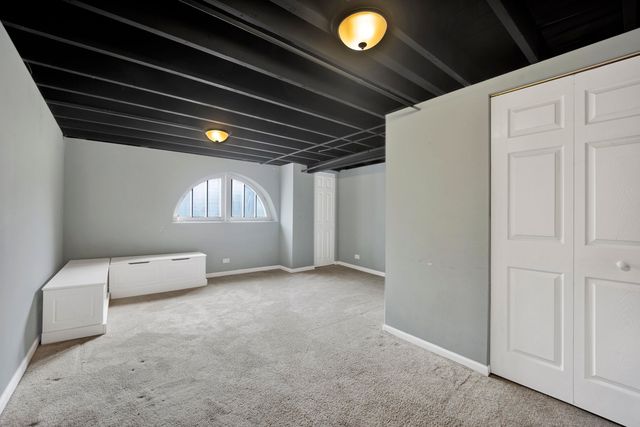 7807 W Cressett Drive W, Elmwood Park, IL 60707