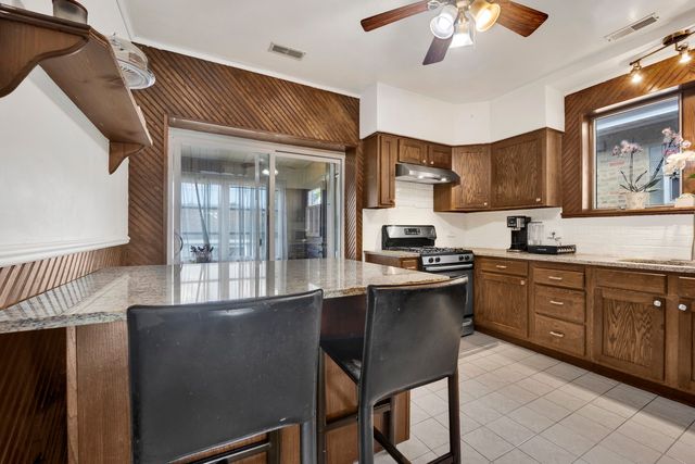 7807 W Cressett Drive W, Elmwood Park, IL 60707