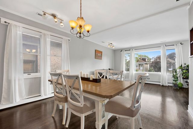 7807 W Cressett Drive W, Elmwood Park, IL 60707