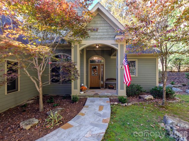 674 Soquili Drive, Brevard, NC 28712