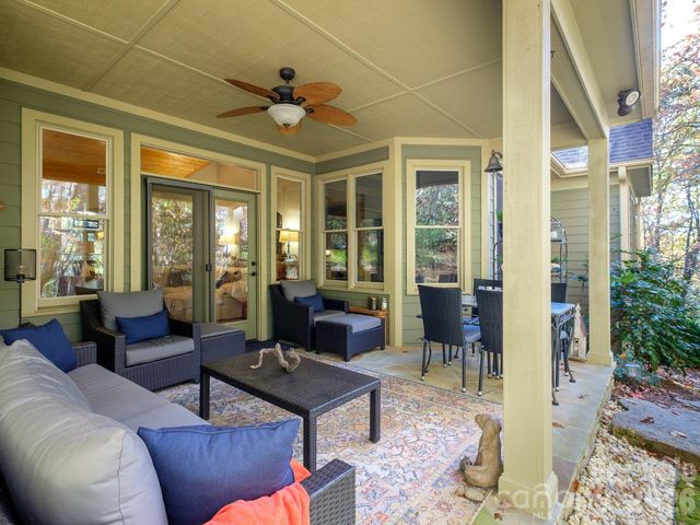 674 Soquili Drive, Brevard, NC 28712