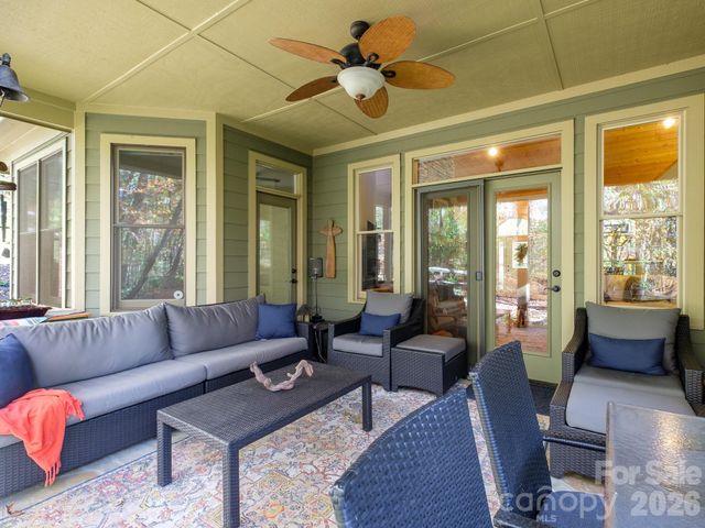 674 Soquili Drive, Brevard, NC 28712