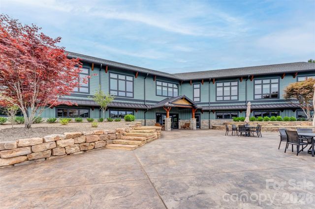 674 Soquili Drive, Brevard, NC 28712