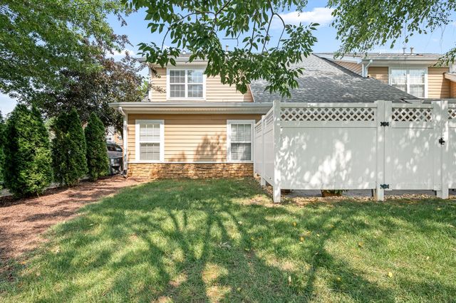 2342 N Tennessee Blvd Apt 601, Murfreesboro, TN 37130