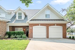 2342 N Tennessee Blvd Apt 601, Murfreesboro, TN 37130