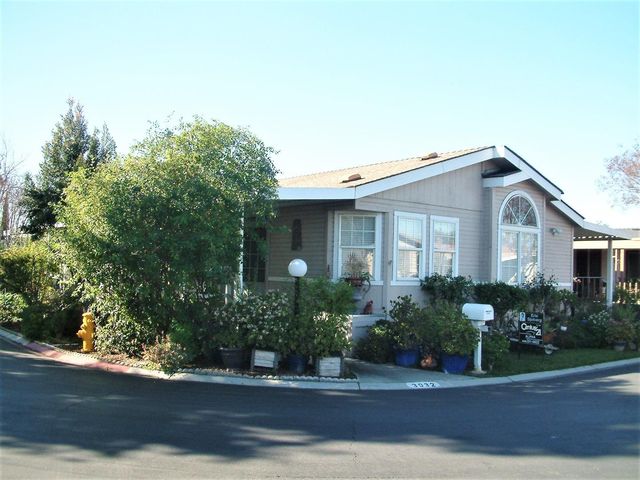 3032 OAKBRIDGE Drive 3032, San Jose, CA 95121