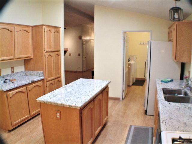 3032 OAKBRIDGE Drive 3032, San Jose, CA 95121