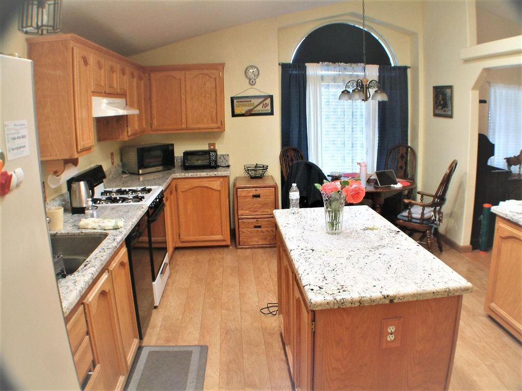 3032 OAKBRIDGE Drive 3032, San Jose, CA 95121