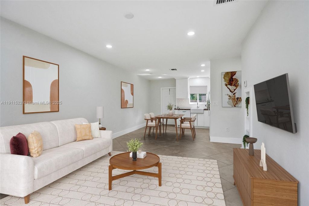 3033 NE 20th Ter 2, Fort Lauderdale, FL 33306