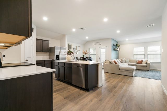 102 Sunberry Drive, Caddo Mills, TX 75135